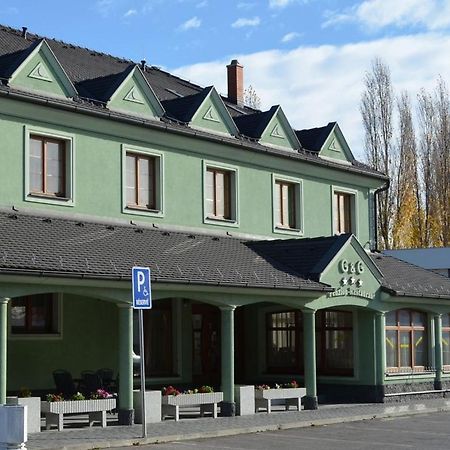 G&G Penzion Sala ภายนอก รูปภาพ